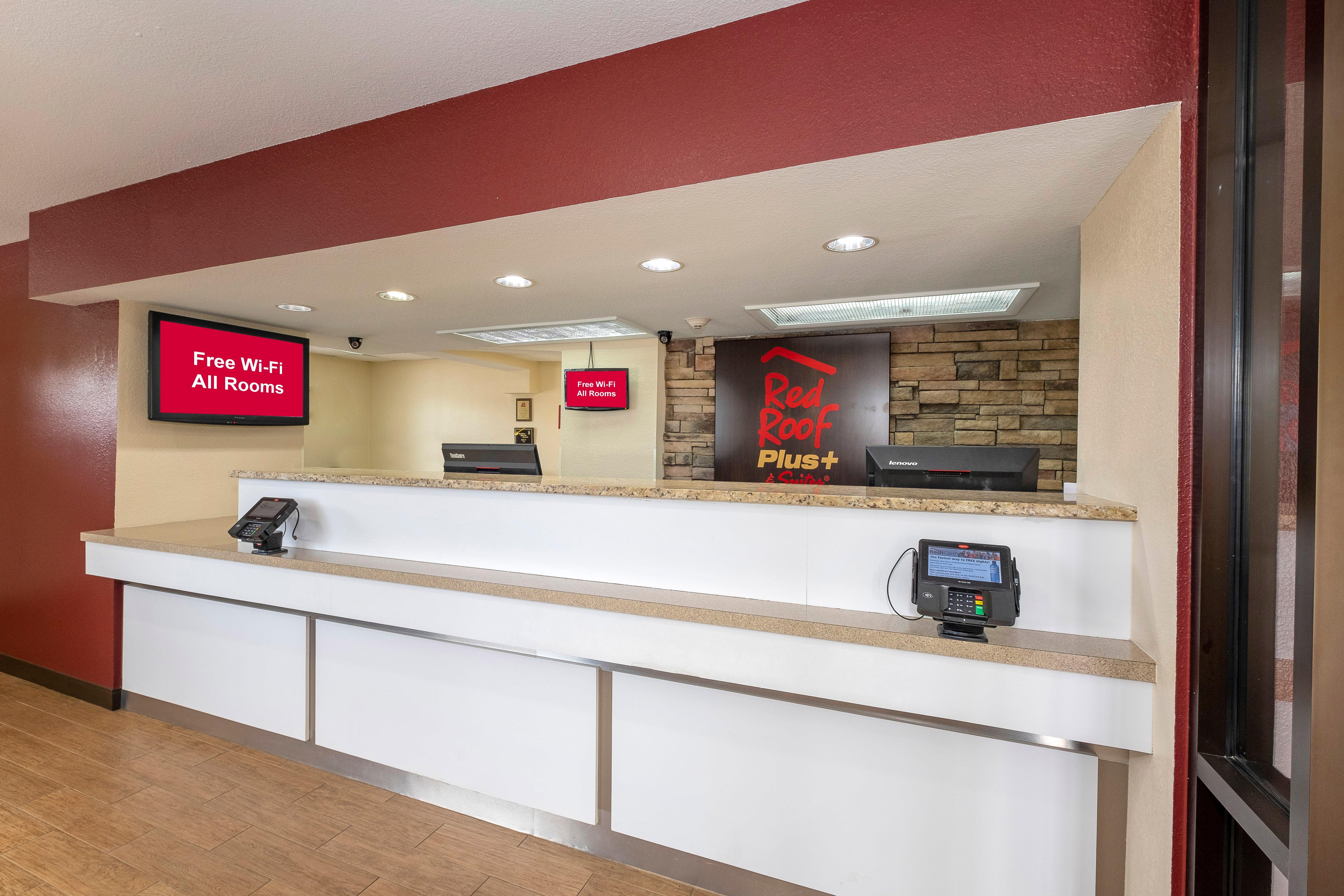 Red Roof Inn Plus+ & Suites Naples Downtown-5Th Ave S מראה חיצוני תמונה