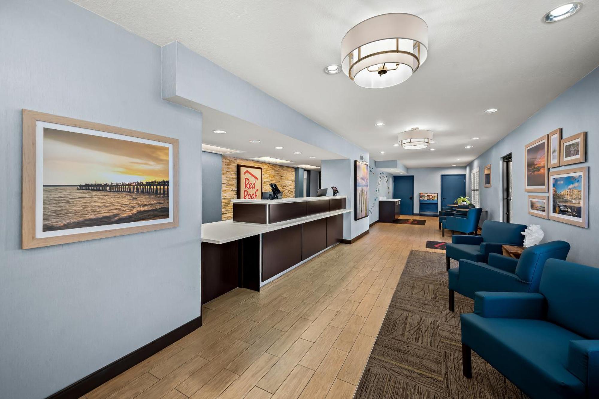 Red Roof Inn Plus+ & Suites Naples Downtown-5Th Ave S מראה חיצוני תמונה