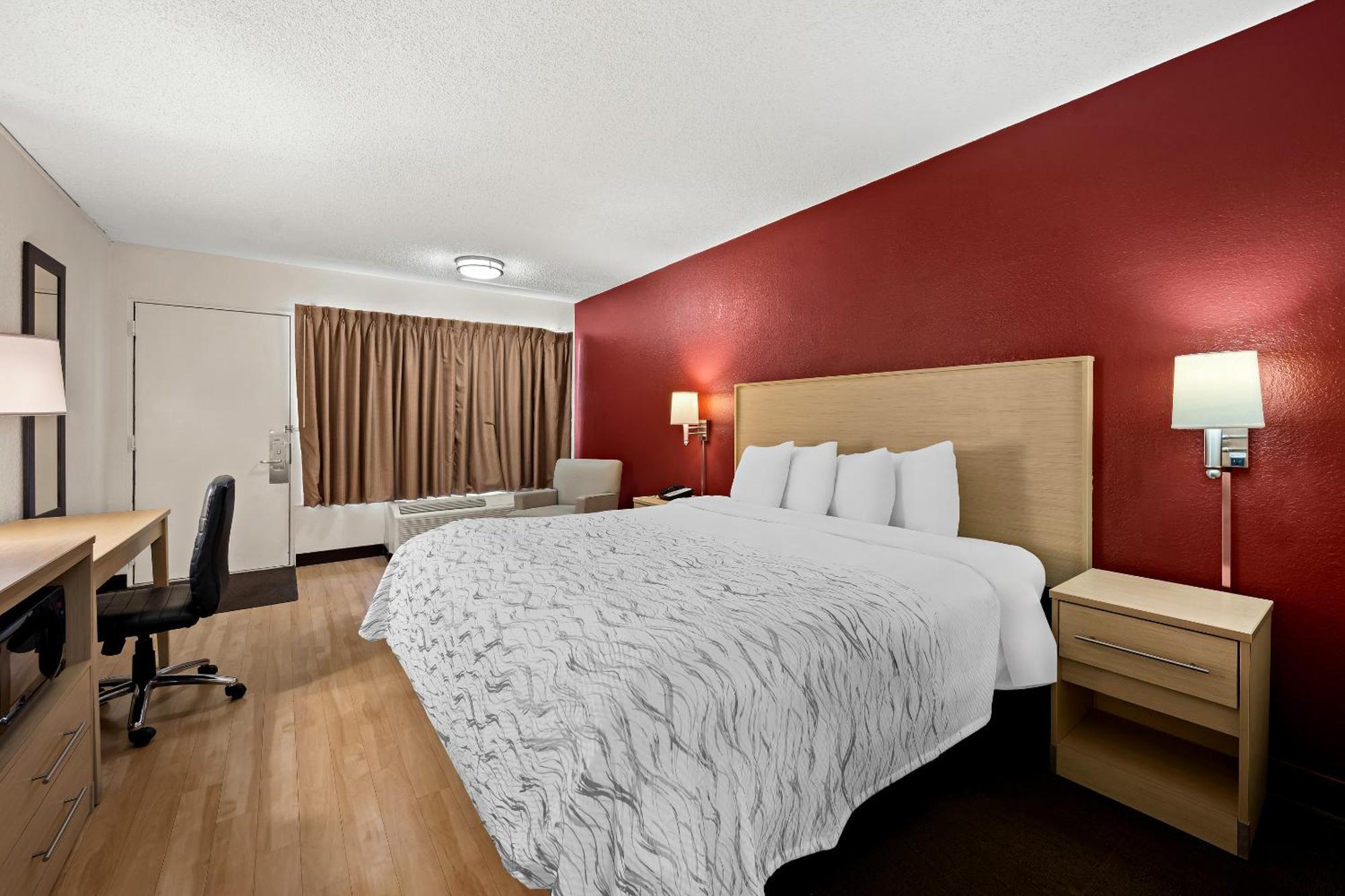 Red Roof Inn Plus+ & Suites Naples Downtown-5Th Ave S מראה חיצוני תמונה